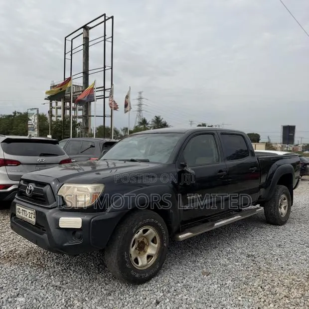 Toyota Tacoma Double Cab V6 Automatic 2010 Black · Photo 1