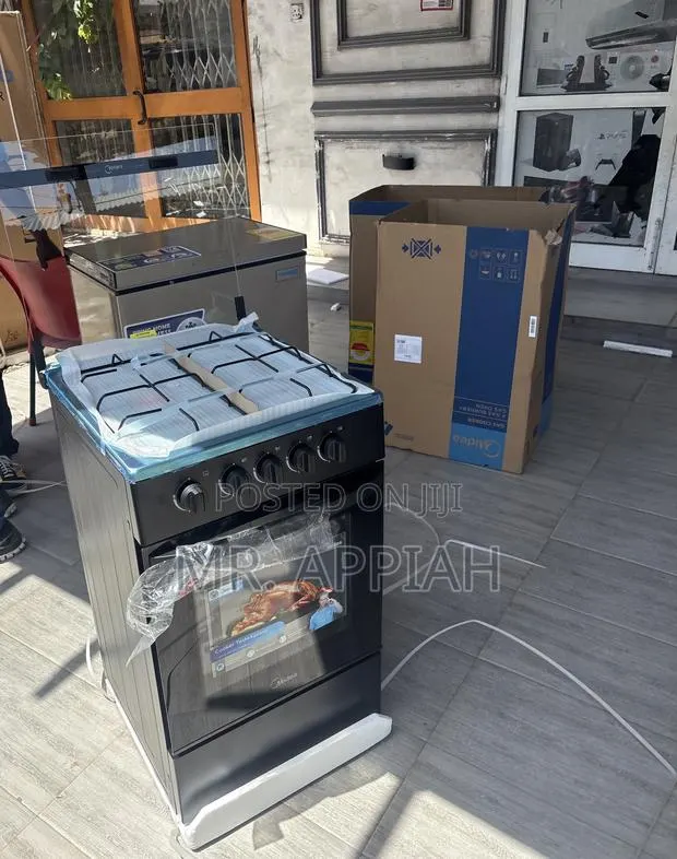 Latest and Affordable Midea 4 Gas Burner With Grill(Black)Glass Lid · Photo 1