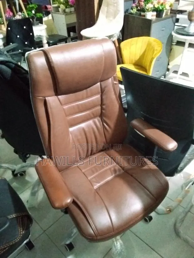 Office Chair · Photo 1