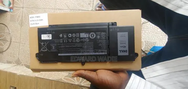 Lap Top Batteries · Photo 1