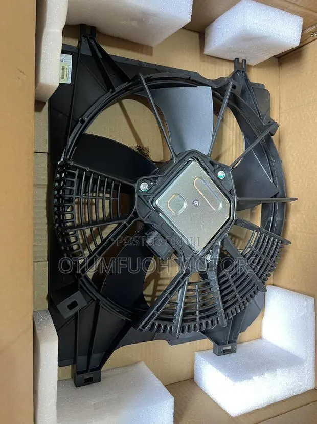 Honda CR-V 2023 2024 2025 Hybrid Fan (Pair) · Photo 1