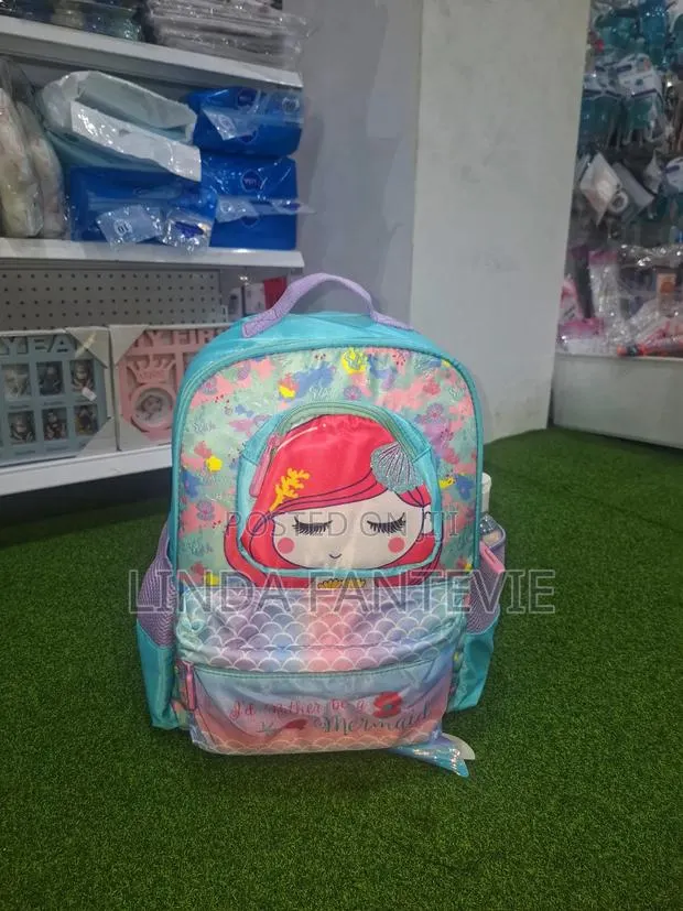 School Bags · Photo 1