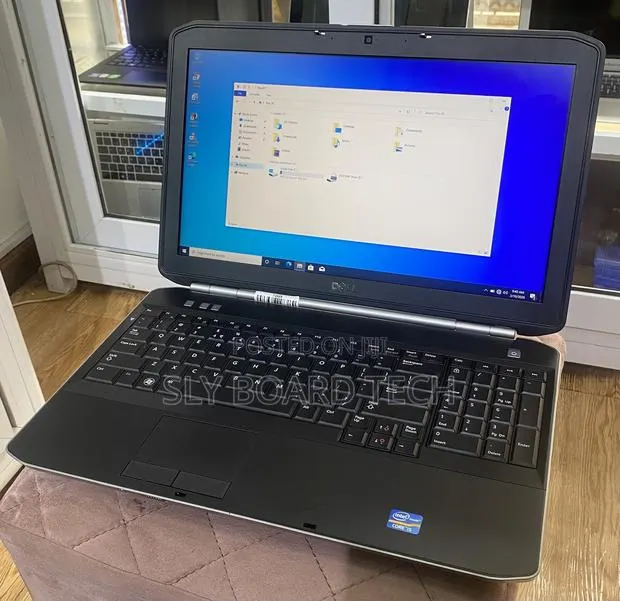 Laptop Dell Latitude E5520 8GB Intel Core I5 HDD 500GB · Photo 1