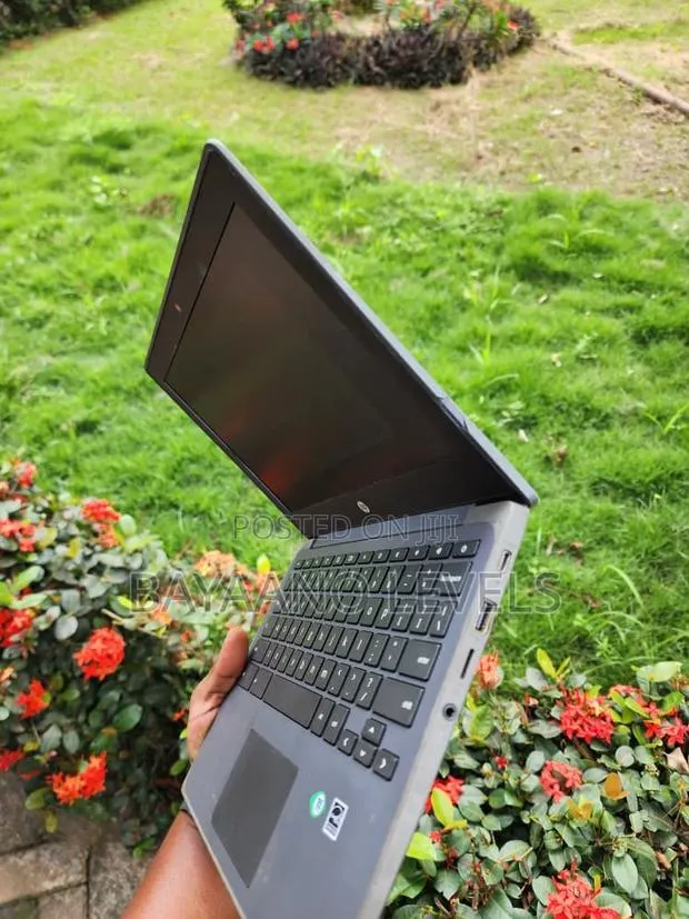 Laptop HP Chromebook 4GB AMD A4 HDD 16 GB · Photo 1