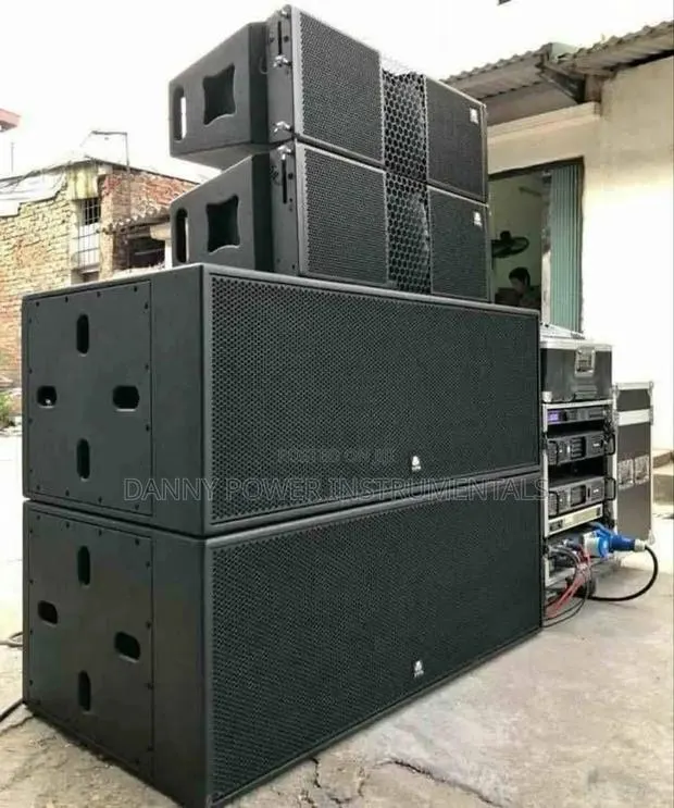 RCF Speakers and Set of Amplifiers in Rack · Photo 1