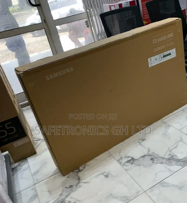 Lastest New 55” Crystal Uhd Du8000 Smart Tv (2024) · Photo 1