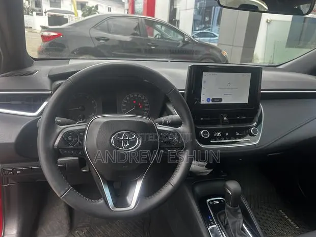 Toyota Corolla SE 2024 Maroon · Photo 1