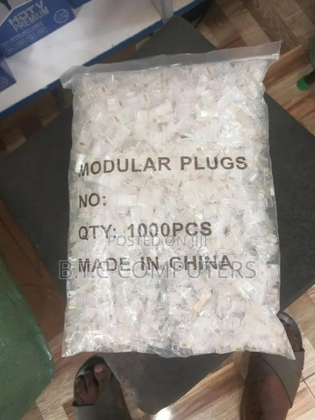 Rj 45 Connector Available · Photo 1