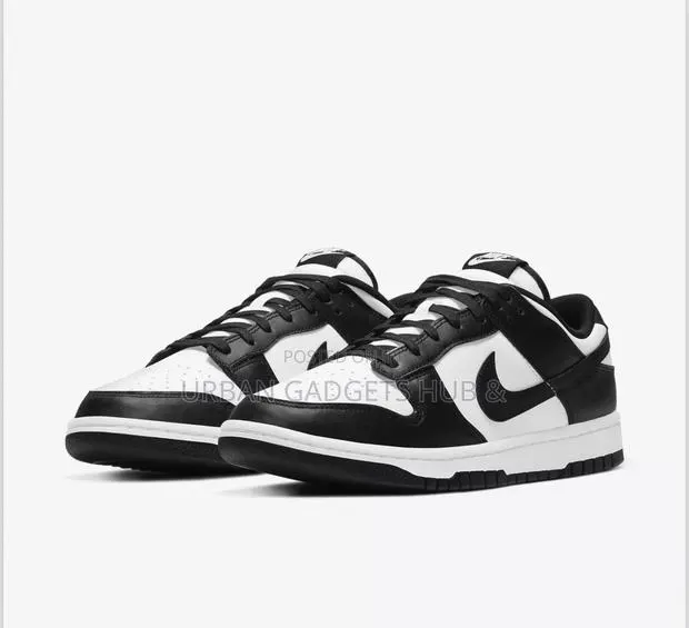 Nike Sb Low Dunk Panda · Photo 1