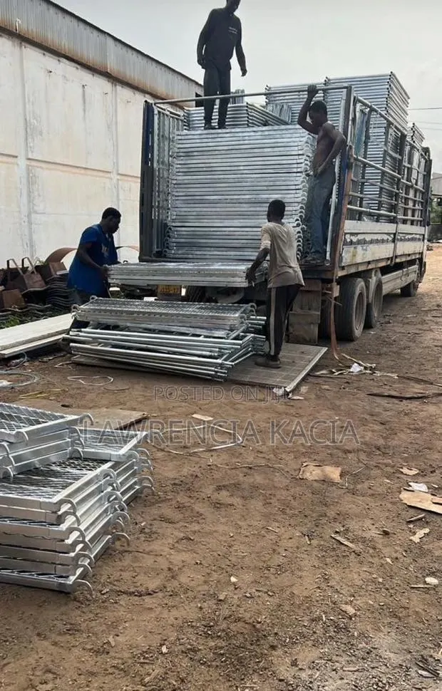 3 Step Set Scaffold Ladder · Photo 1