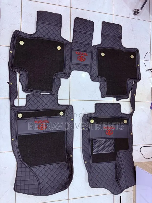 Toyota Highlander 2022 to 2025 3D Premium Leather Floor Mat · Photo 1
