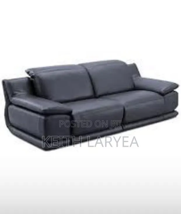 Daisley 2-PC. Leather Recliner · Photo 1