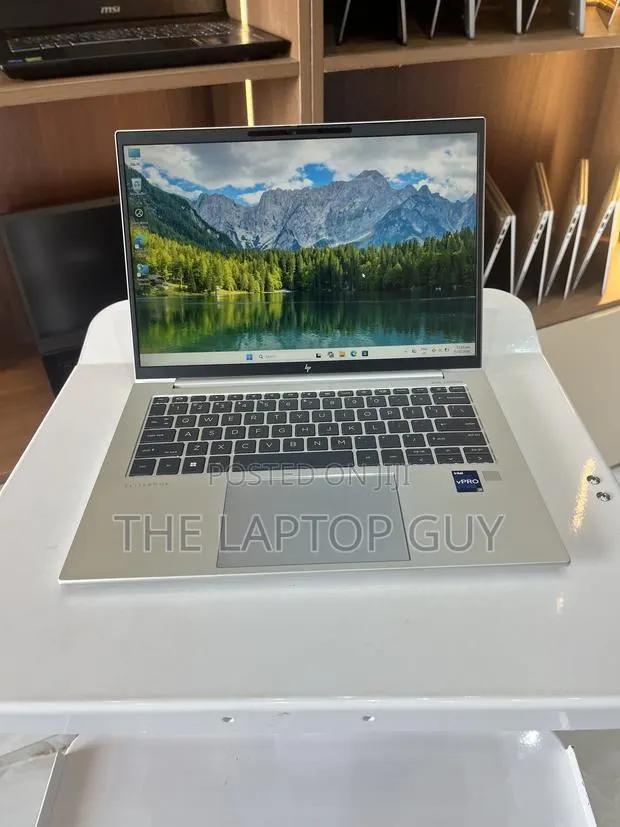 Laptop HP EliteBook 840 G9 8GB Intel Core i7 SSD 256GB · Photo 1
