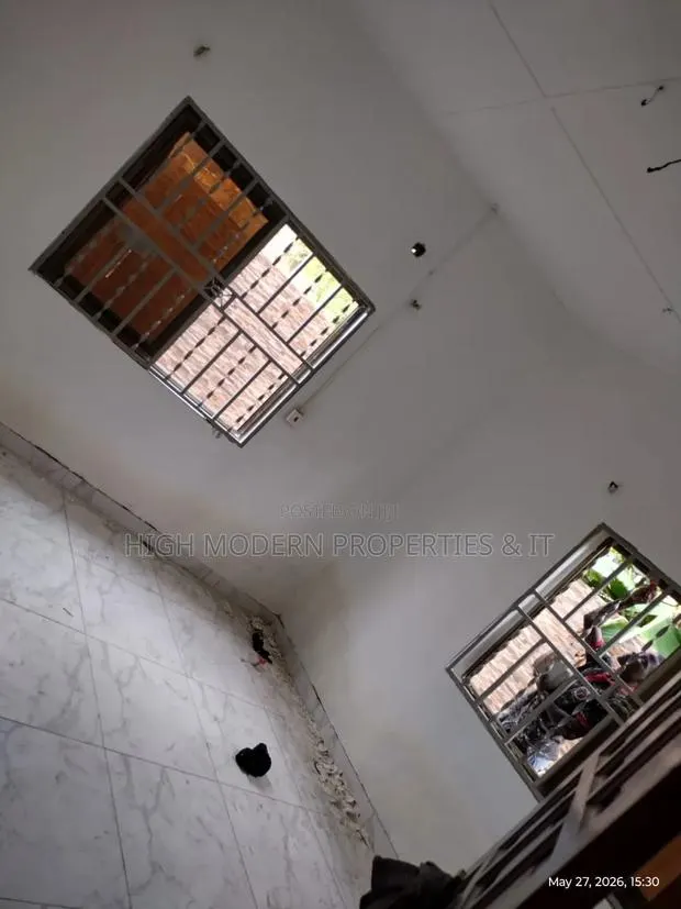 3bdrm Apartment in Teshie Bushroad, New Town for rent · Photo 1