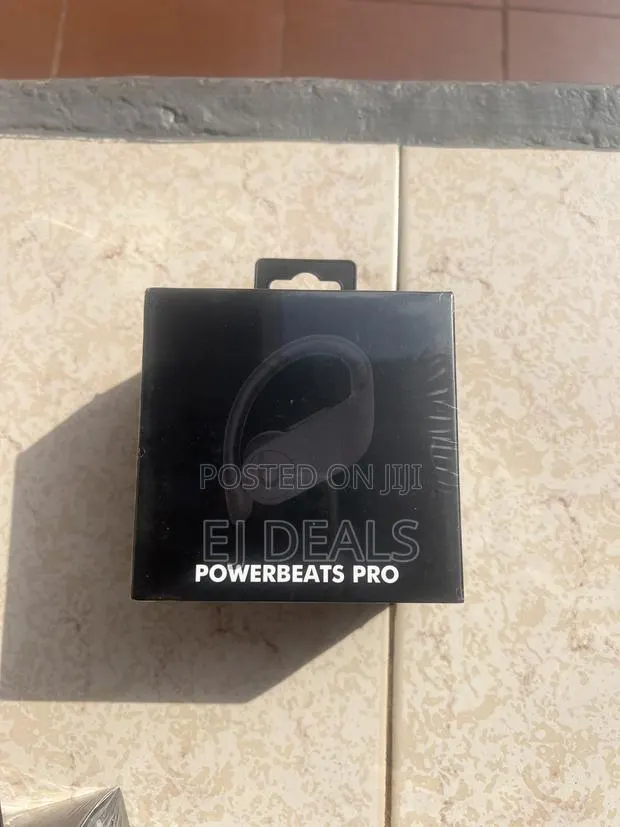Earhook Workout Headphone Bluetooth High Quality · Photo 1