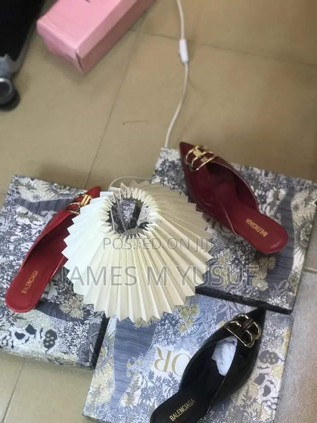 Original Balenciaga · Photo 1