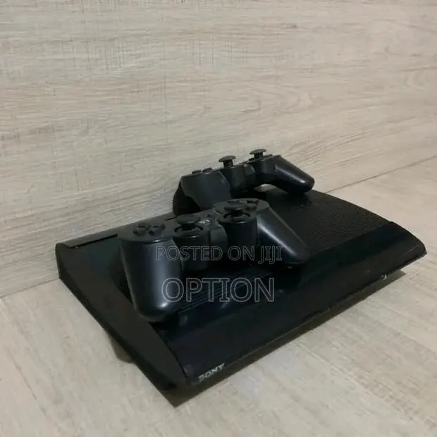 Ps3 Super Slim · Photo 1