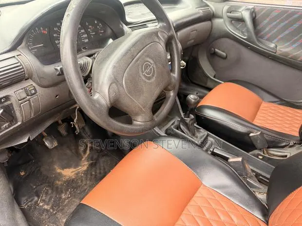 Opel Astra 1.3 CDTi Automatic 2008 Green · Photo 4