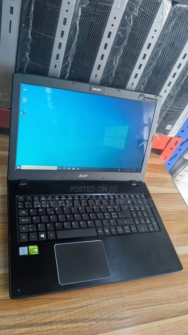 Laptop Acer Aspire E5-575 8GB Intel Core i7 SSD 256GB · Photo 1