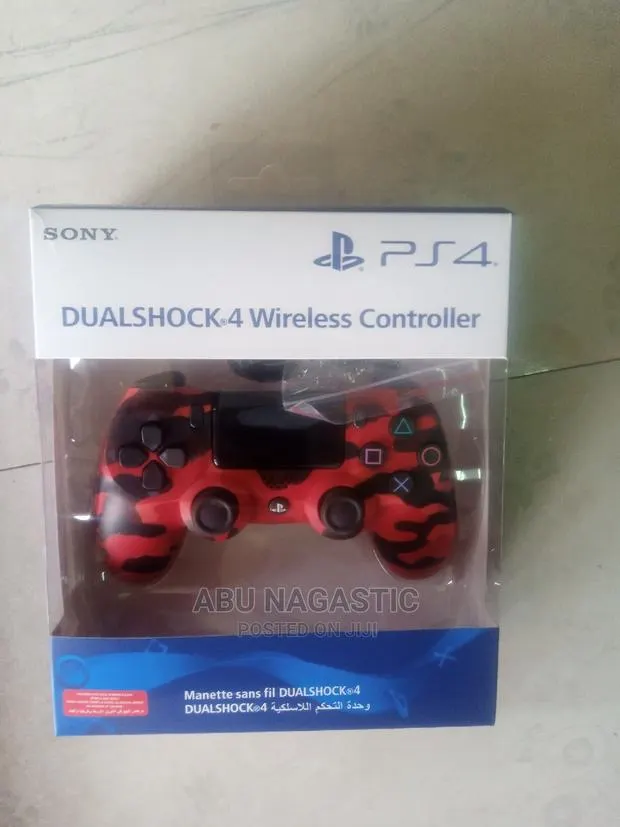 PS4 Wireless Game Controller · Photo 1