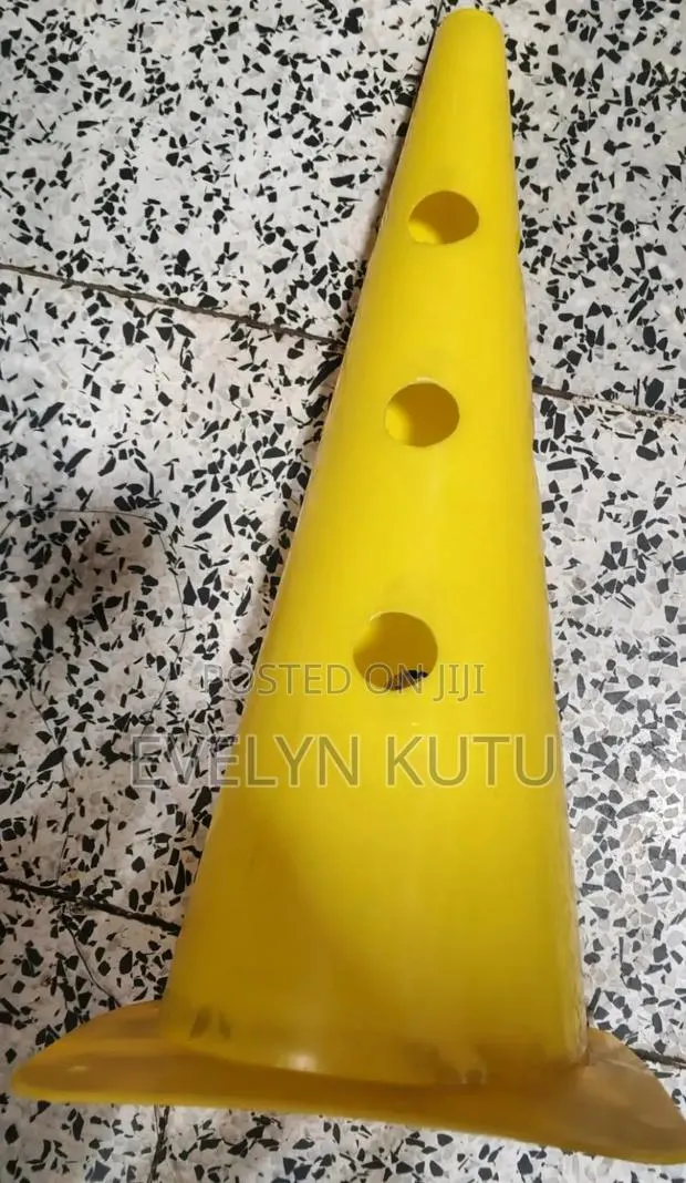 Design Long Cones · Photo 1