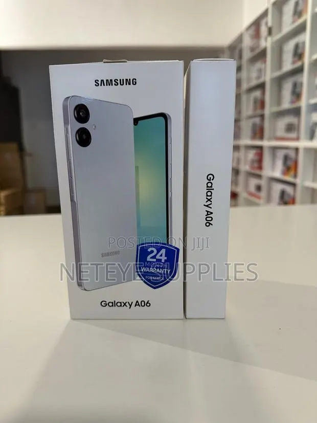New Samsung Galaxy A06 64 GB Silver · Photo 1
