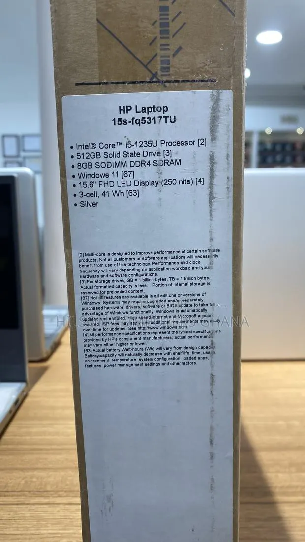 New Laptop HP 15S 8GB Intel Core i5 SSD 512GB · Photo 5