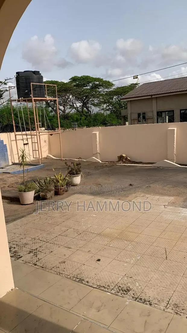 3bdrm House in Spintex Coastal, Baatsona Total for rent · Photo 1