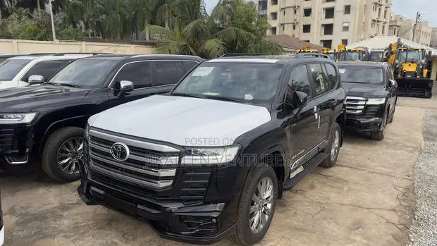 New Toyota Land Cruiser 2026 Black · Photo 1
