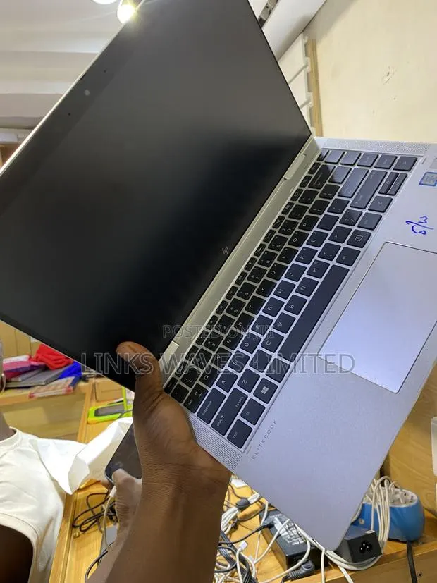 New Laptop HP EliteBook 1040 G6 16GB Intel Core i5 SSD 256GB · Photo 1