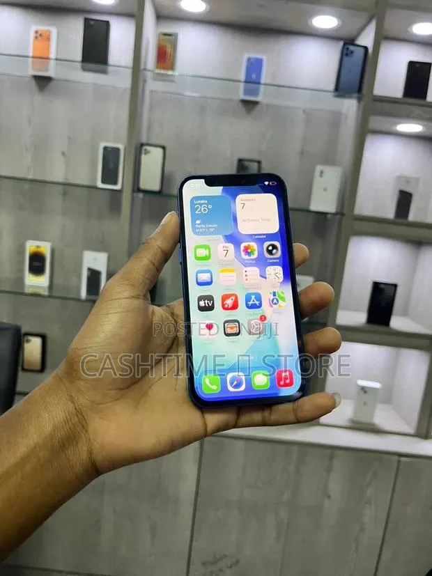 Apple iPhone 12 128 GB Blue · Photo 1