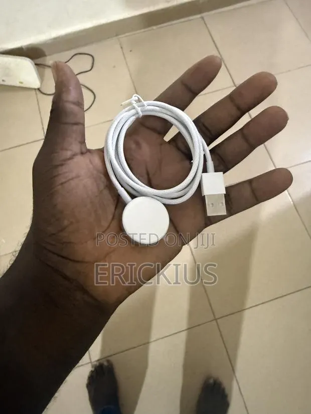 Original Apple Iwatch Charger · Photo 1