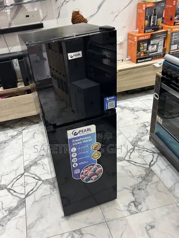 Super Great Black Glass 2 Doors Top Freezer Pearl Refrigerator · Photo 1