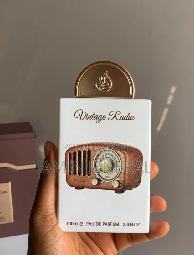 Vintage Radio · Photo 1