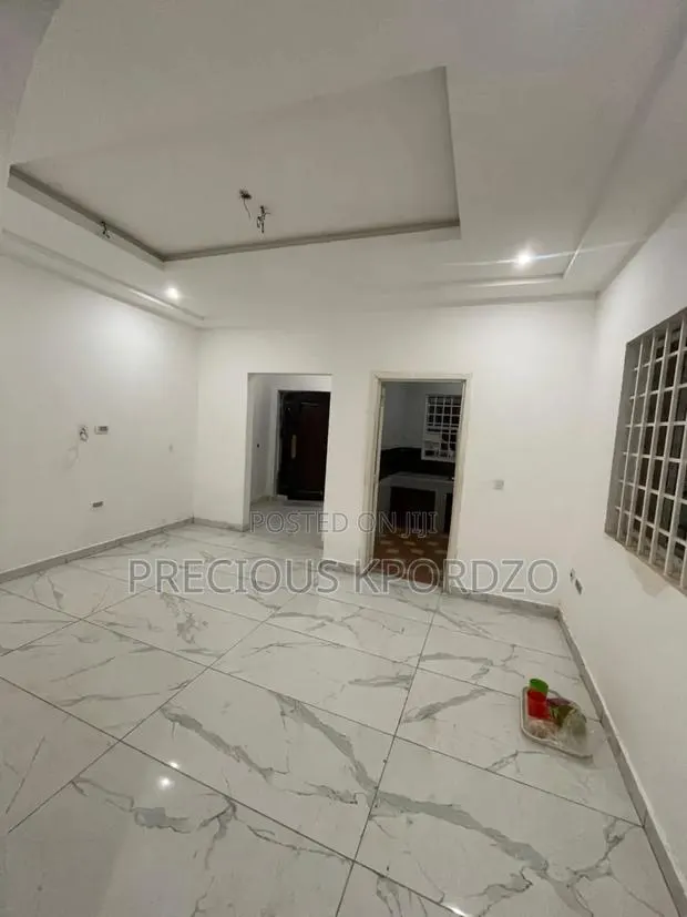 1bdrm Room & Parlour in New Lgn Adenta for rent · Photo 1
