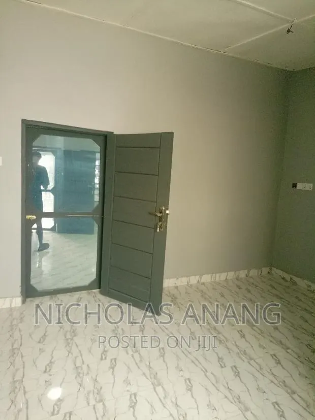 1bdrm Apartment in Dorns Properties, New Town for rent · Photo 1