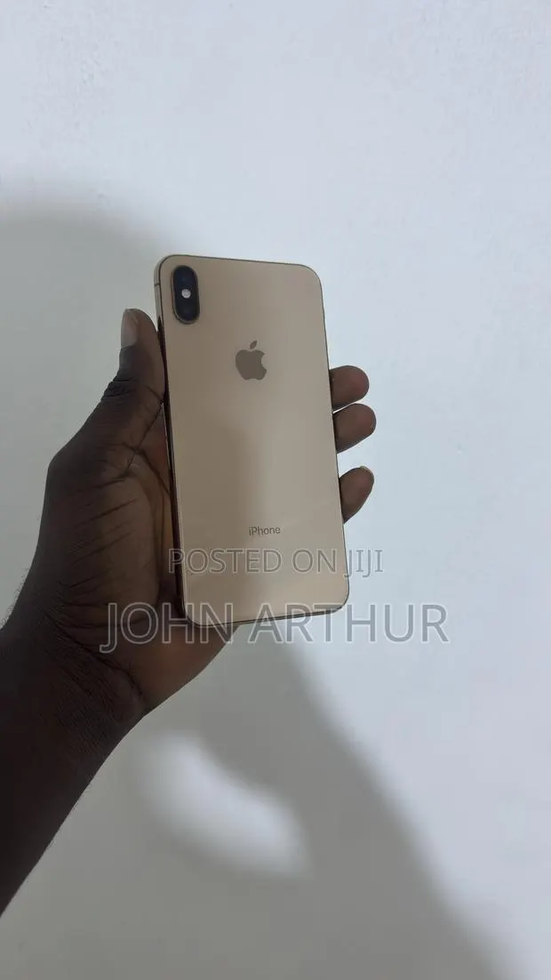 Apple iPhone XS Max 256 GB Gold · Photo 1