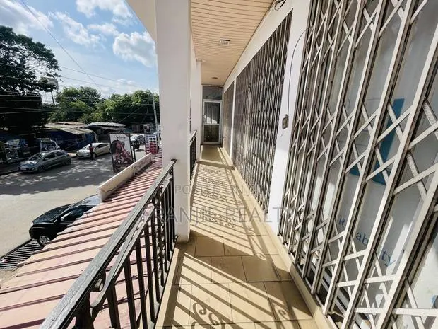 Double Shop for Rent at Abelempke. · Photo 1