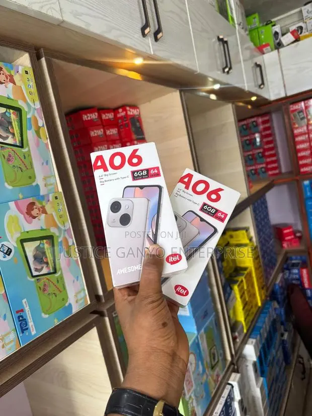 New Itel A06 64 GB Black · Photo 1