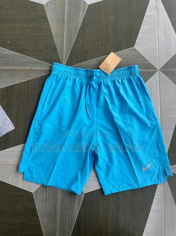 Adidas Shorts · Photo 1