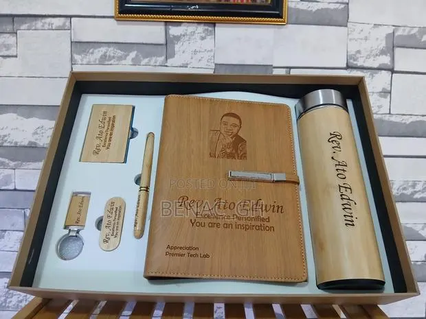 6 in 1 Gift Set as Souvenirs · Photo 1