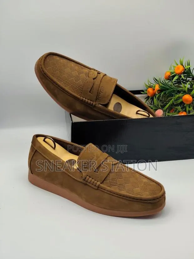 Clarks Loafers Brown Available · Photo 1