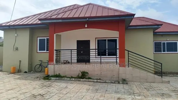 3 Bedroom Executive for Sale in Kasoa Roman · Photo 1