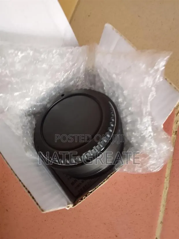 Wailus EF to RF Adapter · Photo 1