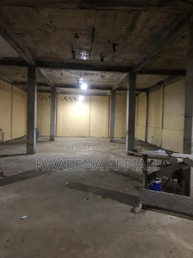 Warehouse 500 Square Meters for Rent · Photo 1