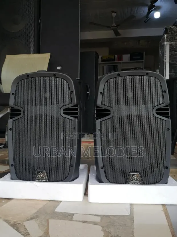 Behringer Pk110a Active Loudspeakers · Photo 1