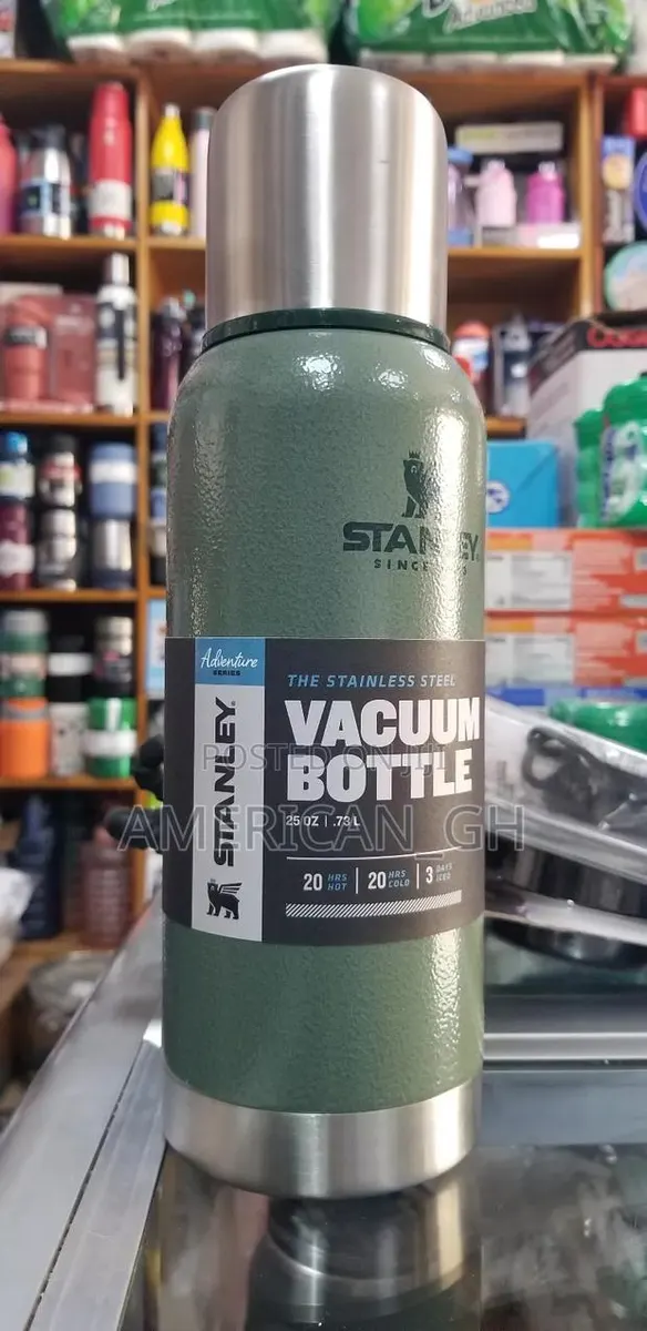 STANLEY Vaccum Stainless Steel Flask, 739ML · Photo 1