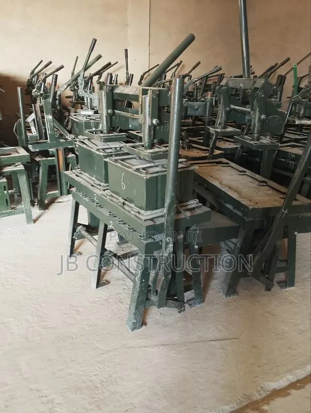 Concrete Mixture Machines, Block Machines · Photo 1