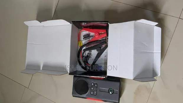 Chargeable Jump Start and Tyre Inflator · Photo 1