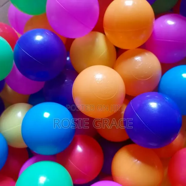 50pcs Colourful Play Pit Balls. · Photo 3